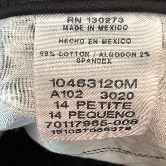 Lee Women’s Relaxed Fit Straight Leg All Day Pant - Black - 14 Petite - Picture 14 of 14